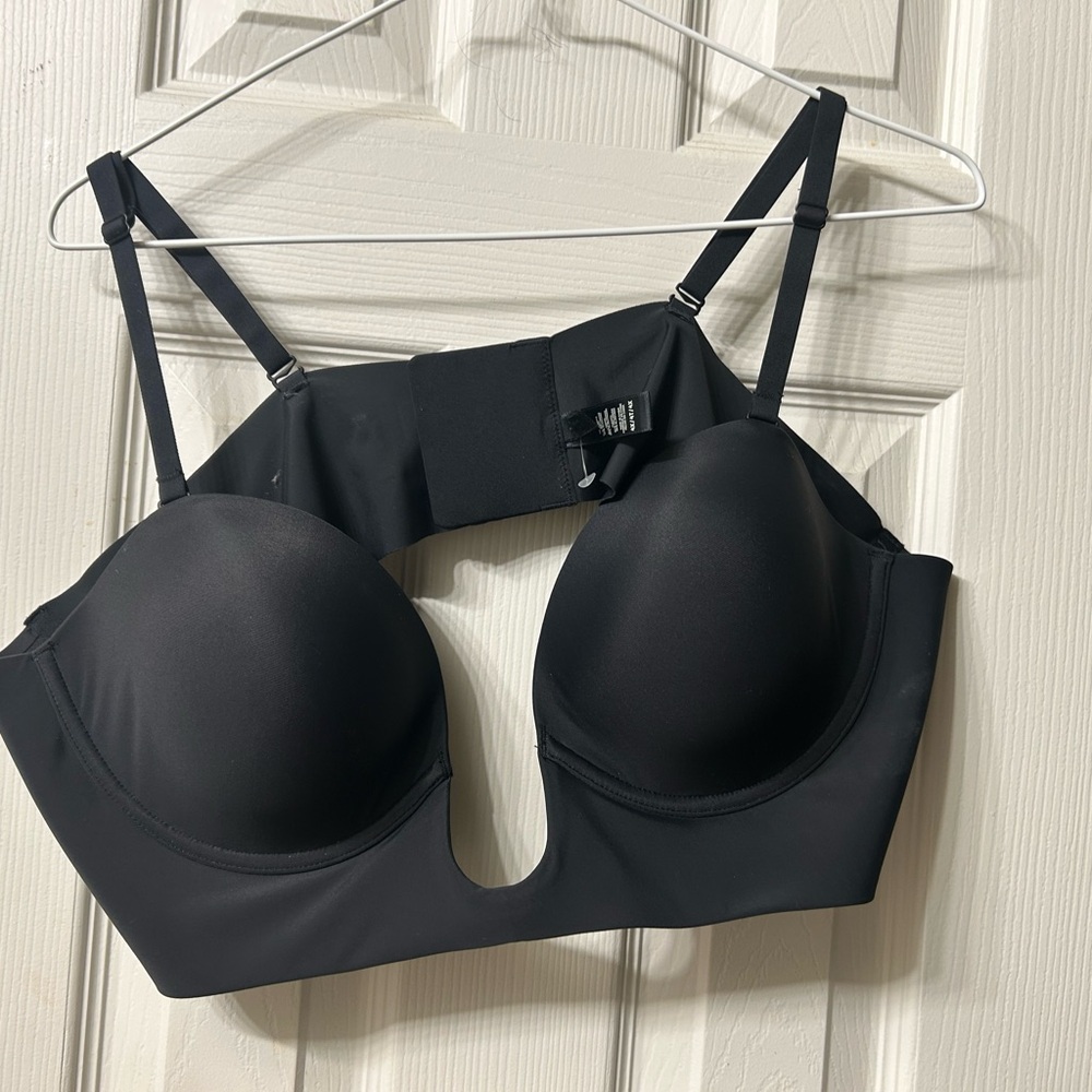 SKIMS Black Molded Cup Bra Intimates & Sleepwear